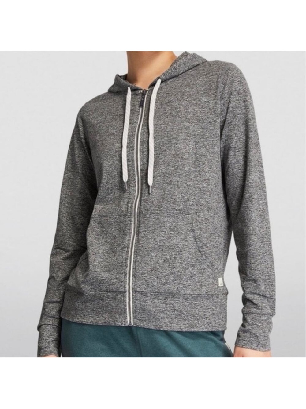 Vuori Halo Performance Hoodie 2.0 Heather Grey Womens Pockets Sz M